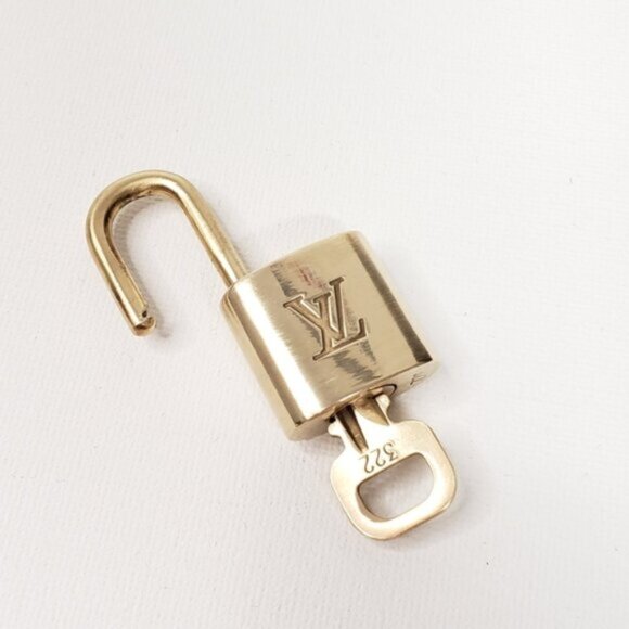Louis Vuitton Authentic Gold Padlock with Key Shiny - Picture 9 of 12